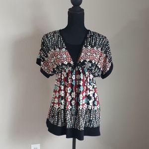 DAY TRIP V-Neck Gathered Ruched Tunic Top